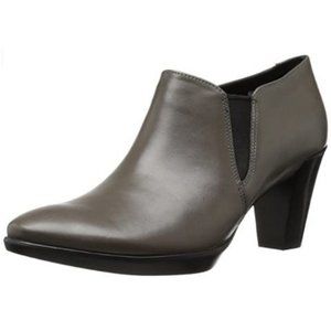 ECCO Shape 55 Plateau Stack Shootie Pump